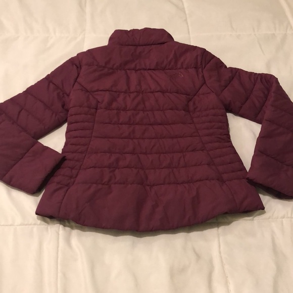 The North Face jacket in plum purple with from zipper pockets &  inside pockets - Picture 8 of 14